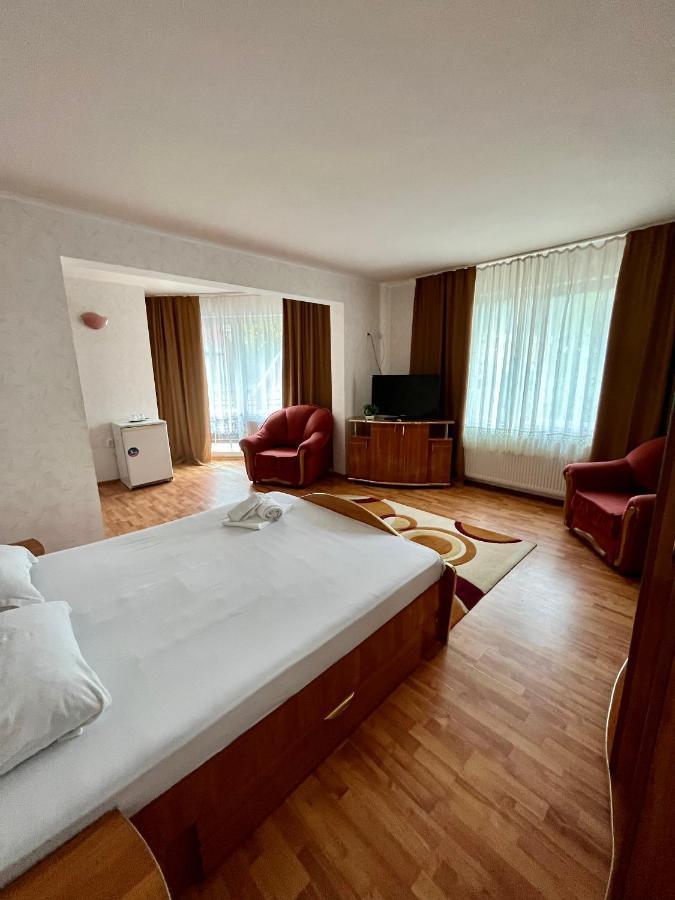 Pensiunea Orhideea Băile Herculane Extérieur photo