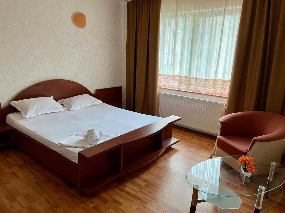 Pensiunea Orhideea Băile Herculane Extérieur photo